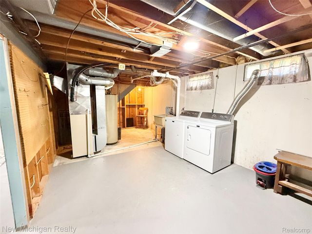 501 Spring Lane, Flushing, MI 48433