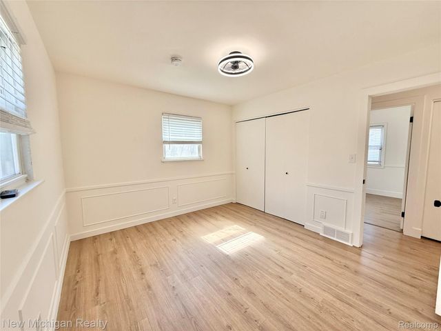 501 Spring Lane, Flushing, MI 48433