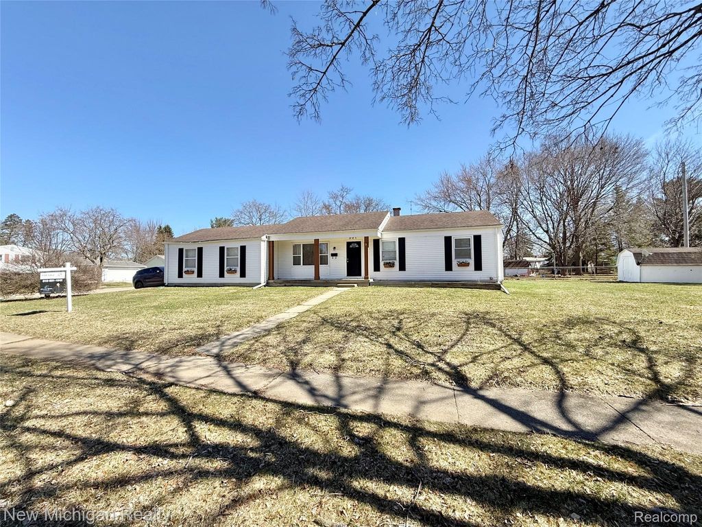 501 Spring Lane, Flushing, MI 48433