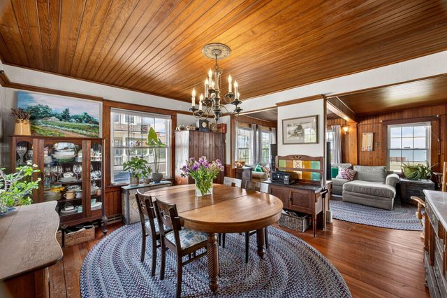 205 Grand Avenue, Falmouth, MA 02540