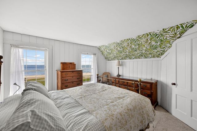 205 Grand Avenue, Falmouth, MA 02540