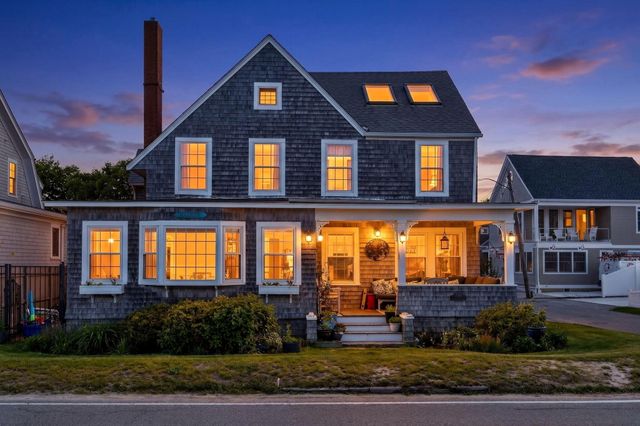 205 Grand Avenue, Falmouth, MA 02540