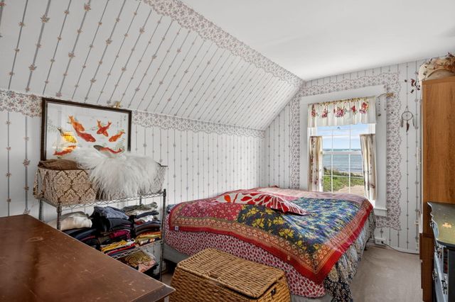 205 Grand Avenue, Falmouth, MA 02540