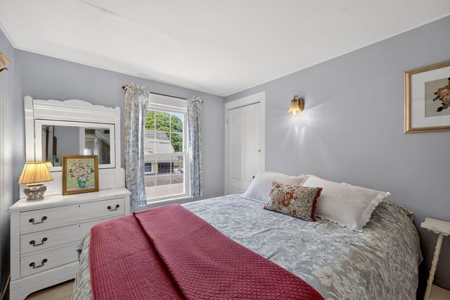 205 Grand Avenue, Falmouth, MA 02540