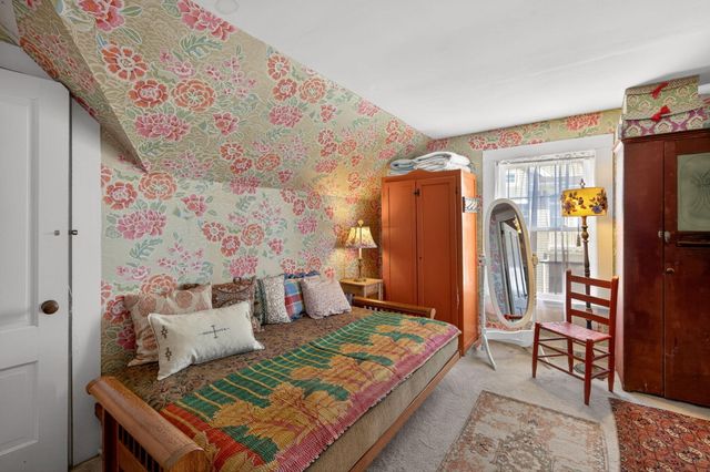205 Grand Avenue, Falmouth, MA 02540