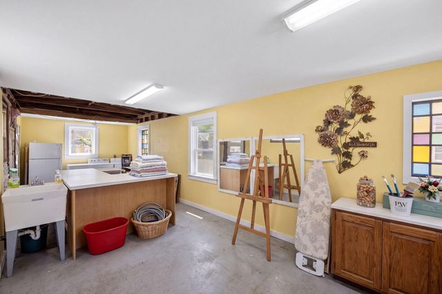 205 Grand Avenue, Falmouth, MA 02540