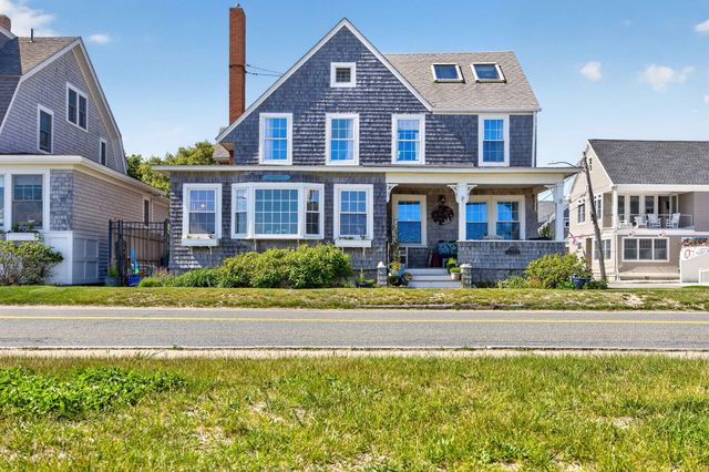 205 Grand Avenue, Falmouth, MA 02540