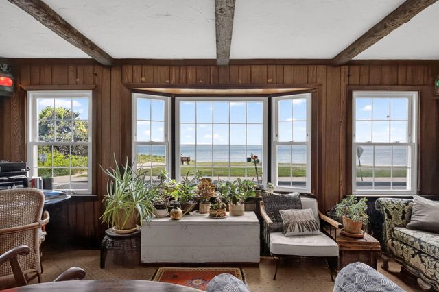 205 Grand Avenue, Falmouth, MA 02540
