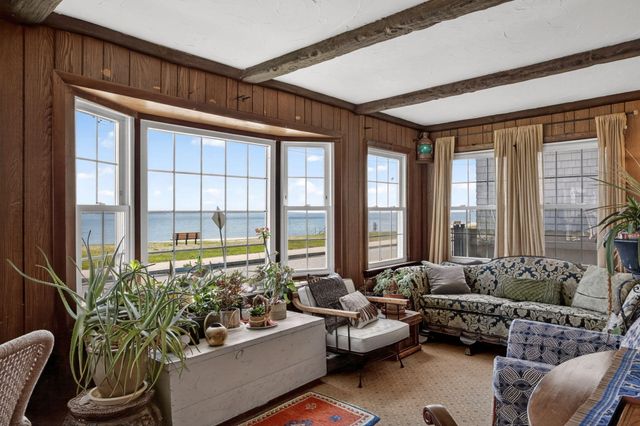 205 Grand Avenue, Falmouth, MA 02540