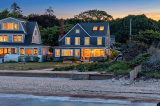 205 Grand Avenue, Falmouth, MA 02540
