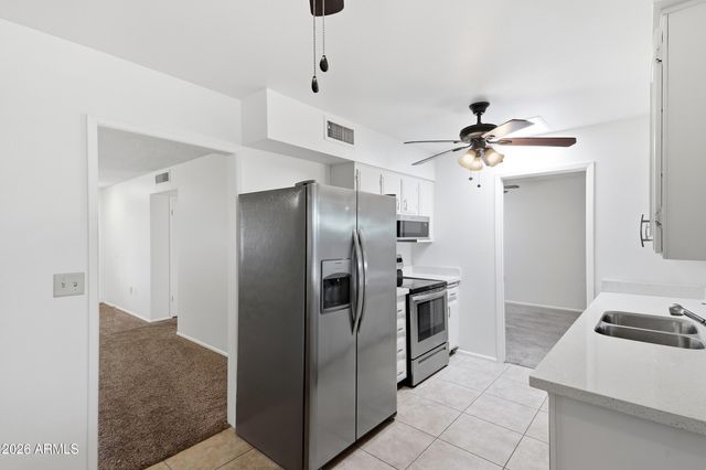 10922 W SANTA FE Drive, Sun City, AZ 85351