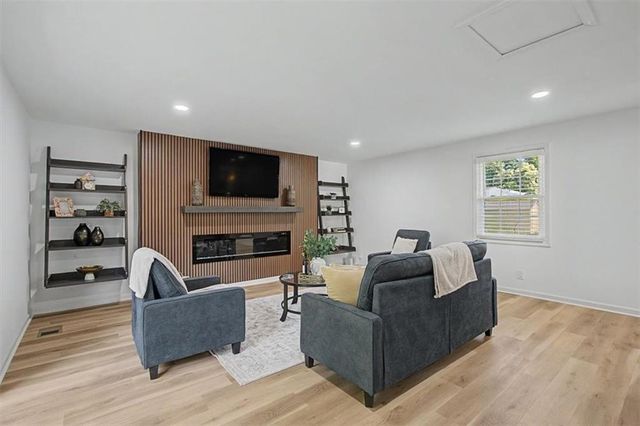 832 Derbyshire Court, Norcross, GA 30071