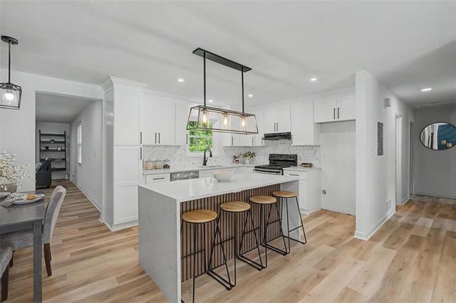 832 Derbyshire Court, Norcross, GA 30071