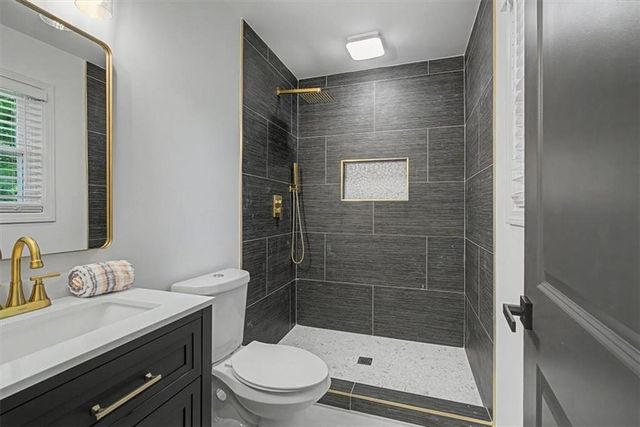 832 Derbyshire Court, Norcross, GA 30071