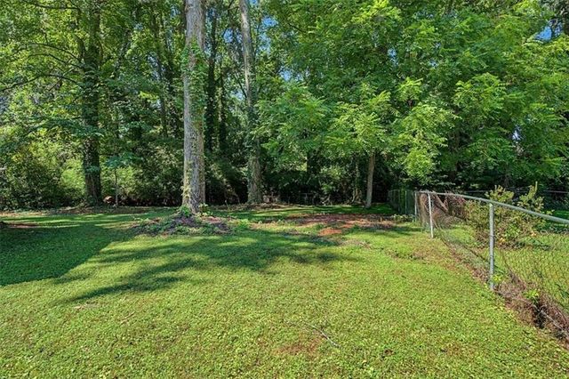 832 Derbyshire Court, Norcross, GA 30071