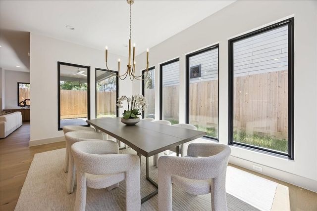 1209 Willard Street, Houston, TX 77006