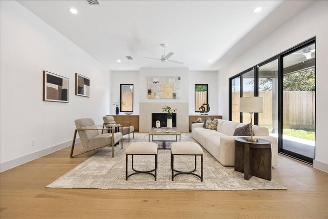 1209 Willard Street, Houston, TX 77006