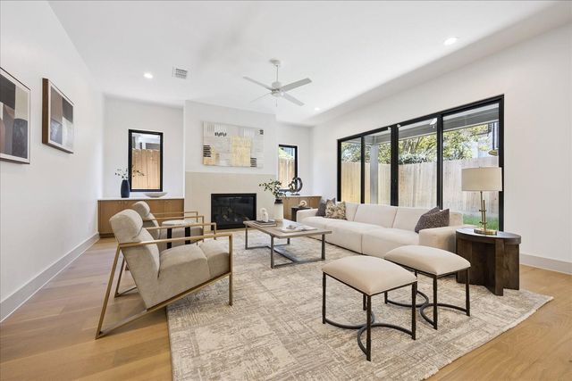 1209 Willard Street, Houston, TX 77006