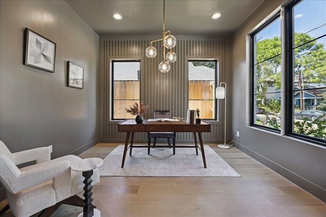 1209 Willard Street, Houston, TX 77006