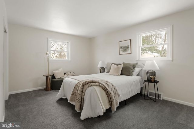 310 BUCHANAN DR, Coatesville, PA 19320