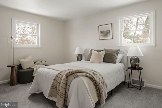 310 BUCHANAN DR, Coatesville, PA 19320