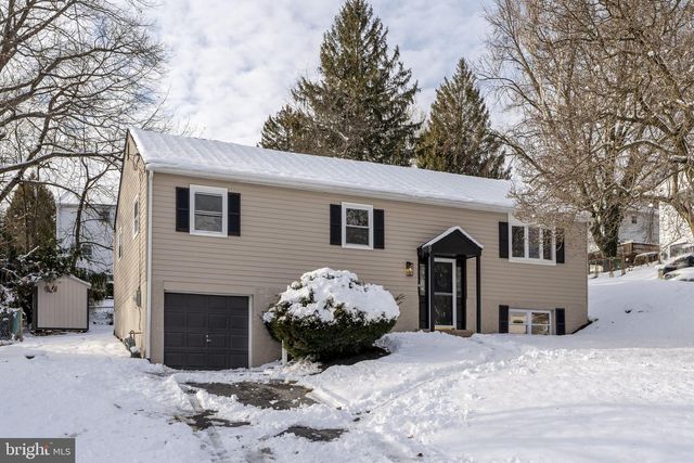 310 BUCHANAN DR, Coatesville, PA 19320