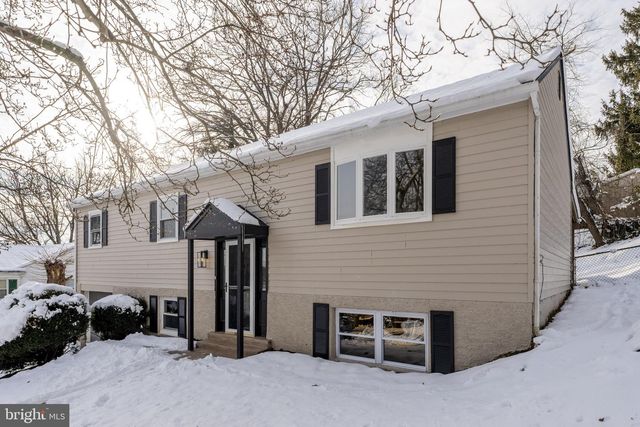 310 BUCHANAN DR, Coatesville, PA 19320