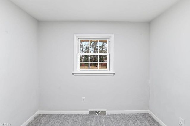 116 Wendfield CIR, Newport News, VA 23601