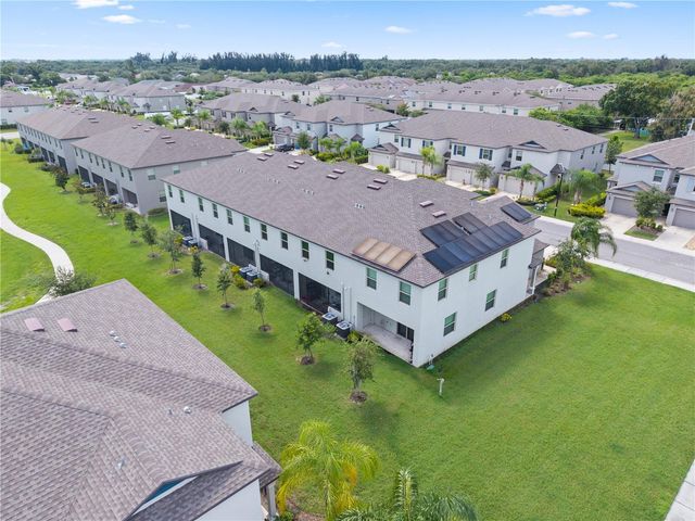 724 ROYAL EMPRESS DRIVE, Ruskin, FL 33570