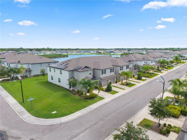 724 ROYAL EMPRESS DRIVE, Ruskin, FL 33570