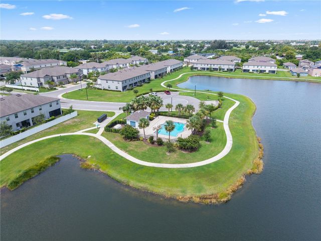 724 ROYAL EMPRESS DRIVE, Ruskin, FL 33570