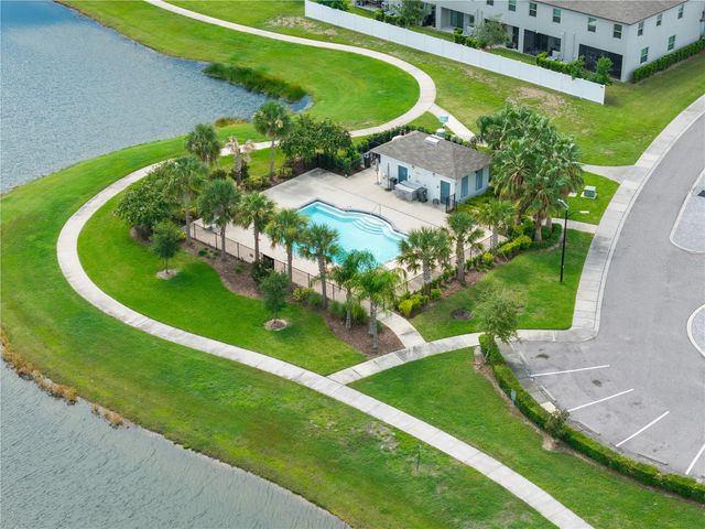 724 ROYAL EMPRESS DRIVE, Ruskin, FL 33570