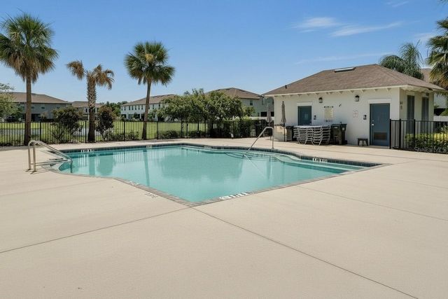 724 ROYAL EMPRESS DRIVE, Ruskin, FL 33570