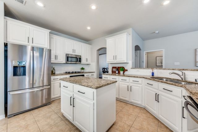 2477 Dove Creek Drive, Little Elm, TX 75068