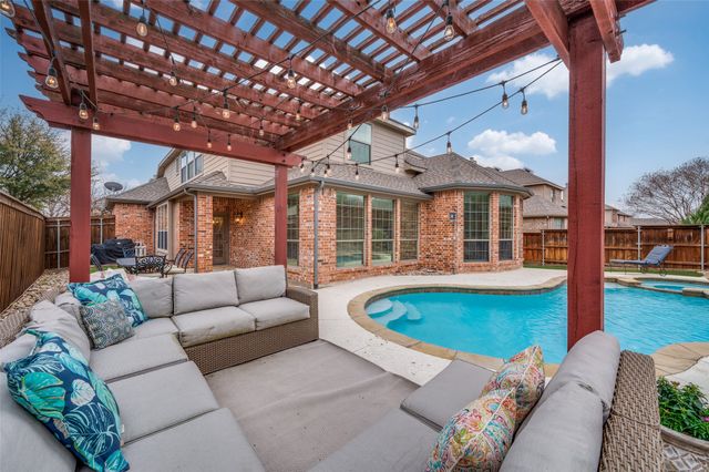 2477 Dove Creek Drive, Little Elm, TX 75068