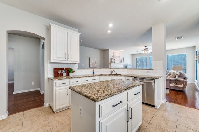 2477 Dove Creek Drive, Little Elm, TX 75068