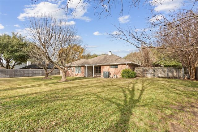 614 Wheatland Drive, Waco, TX 76657