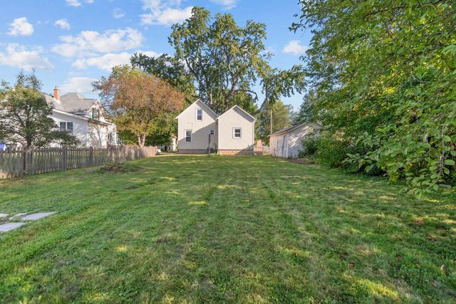 715 W Commercial STREET, Appleton, WI 54914