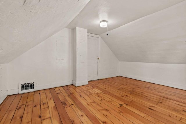 715 W Commercial STREET, Appleton, WI 54914