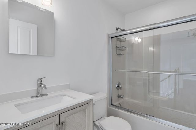 68 Morris Boulevard, Manahawkin, NJ 08050