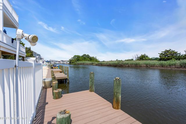 68 Morris Boulevard, Manahawkin, NJ 08050