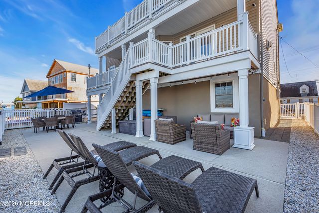 68 Morris Boulevard, Manahawkin, NJ 08050