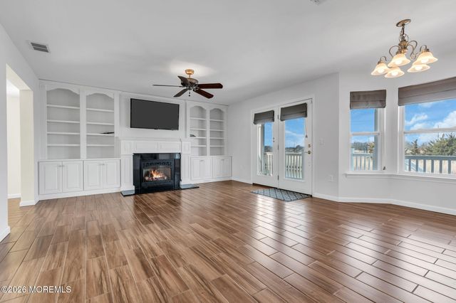 68 Morris Boulevard, Manahawkin, NJ 08050