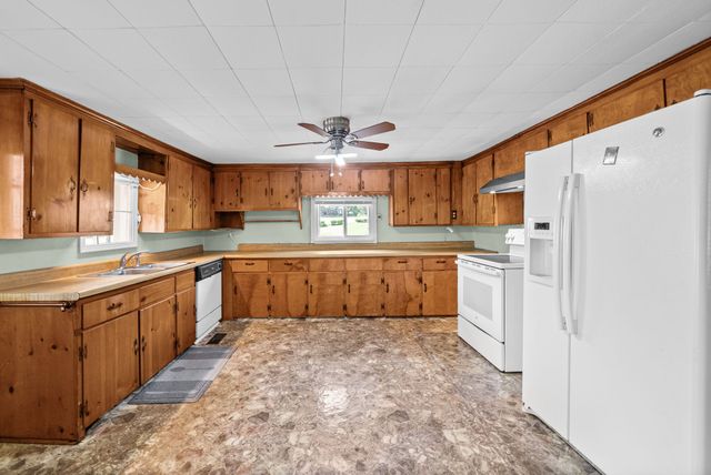 1705 Highway 120, Big Rock, TN 37023