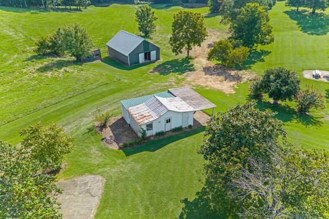 1705 Highway 120, Big Rock, TN 37023