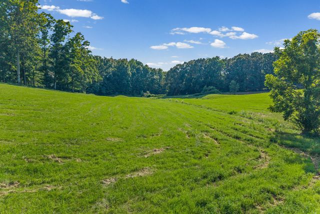 1705 Highway 120, Big Rock, TN 37023