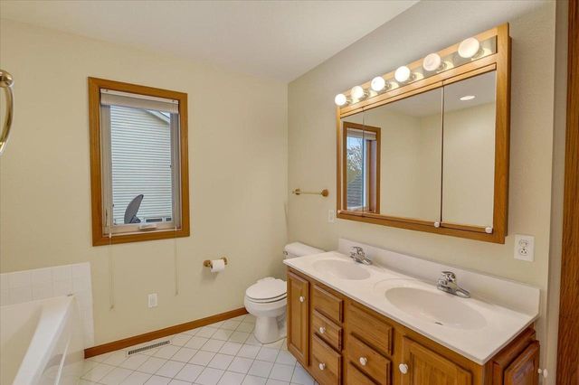 603 Jenna Drive, Verona, WI 53593