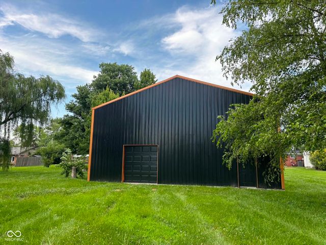 6335 E State Road 144, Mooresville, IN 46158