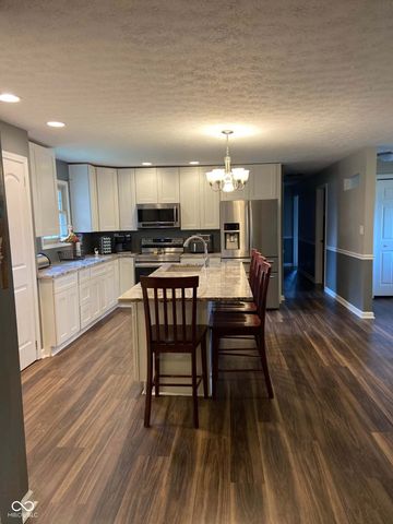 6335 E State Road 144, Mooresville, IN 46158