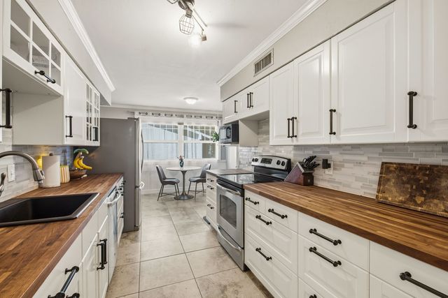 7736 El Santo Lane, Dallas, TX 75248